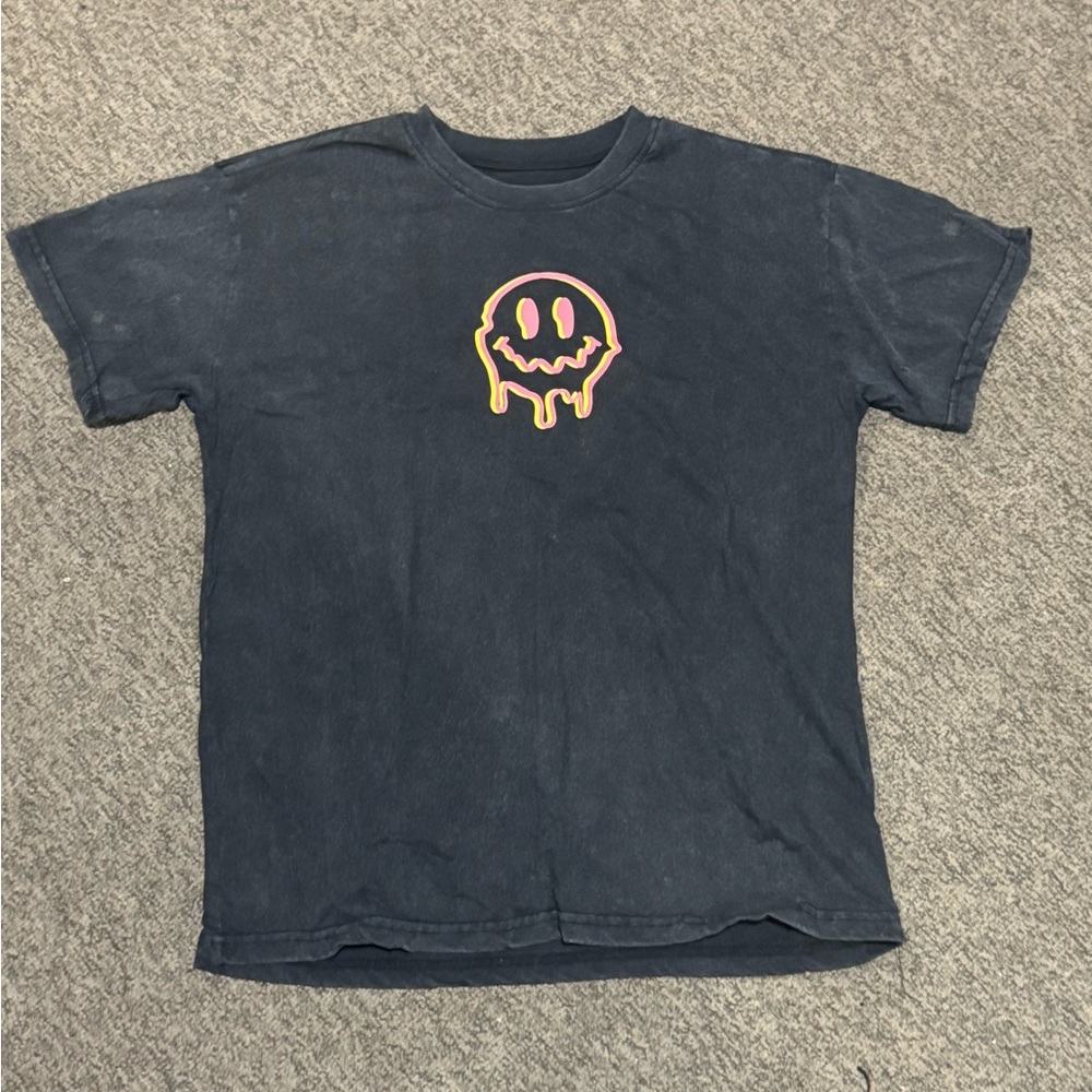 Smiley Face Graphic Tee - Black